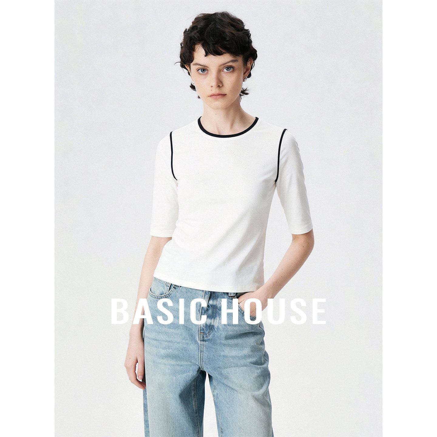 Basic House/百家好撞色包边假两件显瘦中袖T恤女秋修身百搭上衣