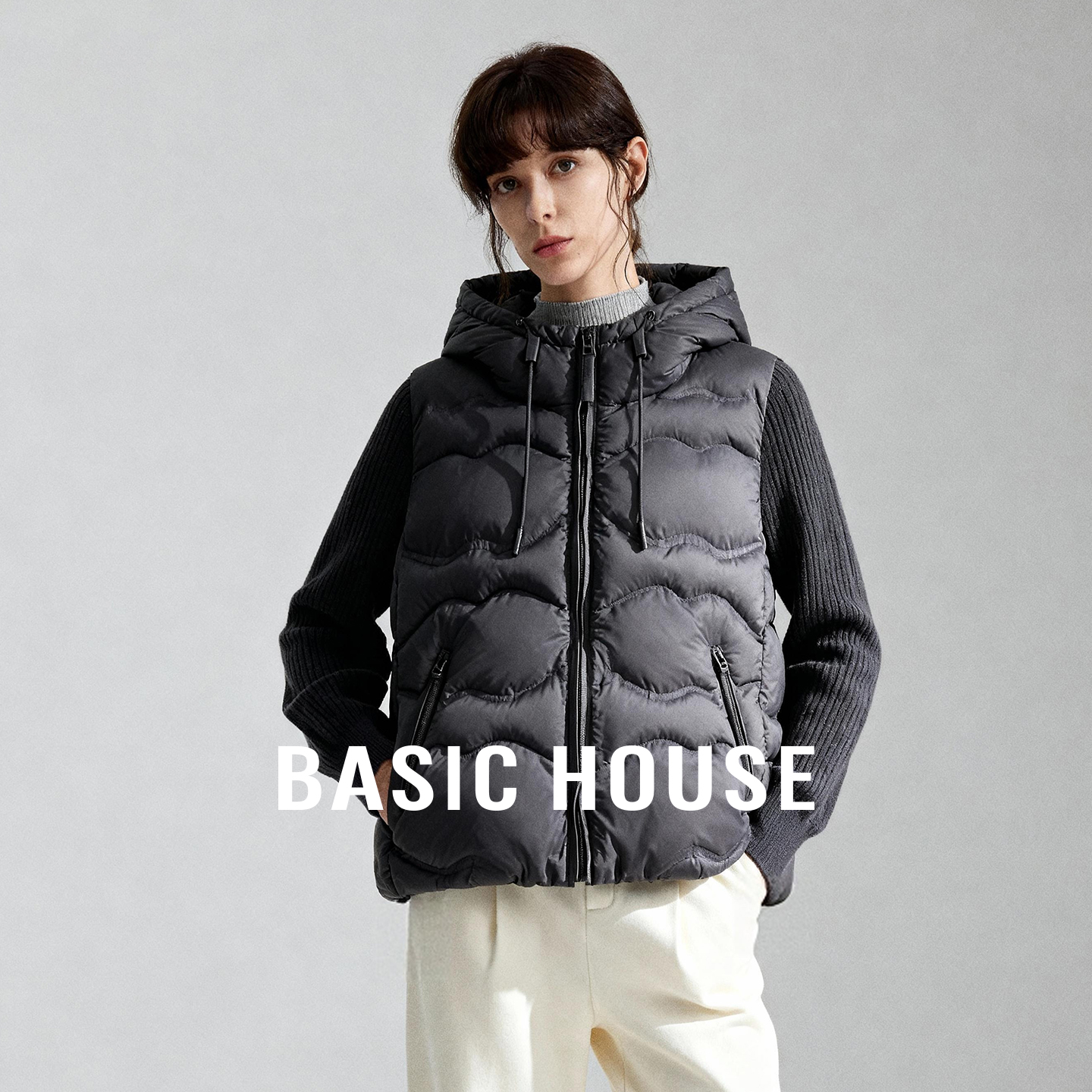 Basic House/百家好休闲针织拼接短款羽绒服白鸭绒假两件连帽外套