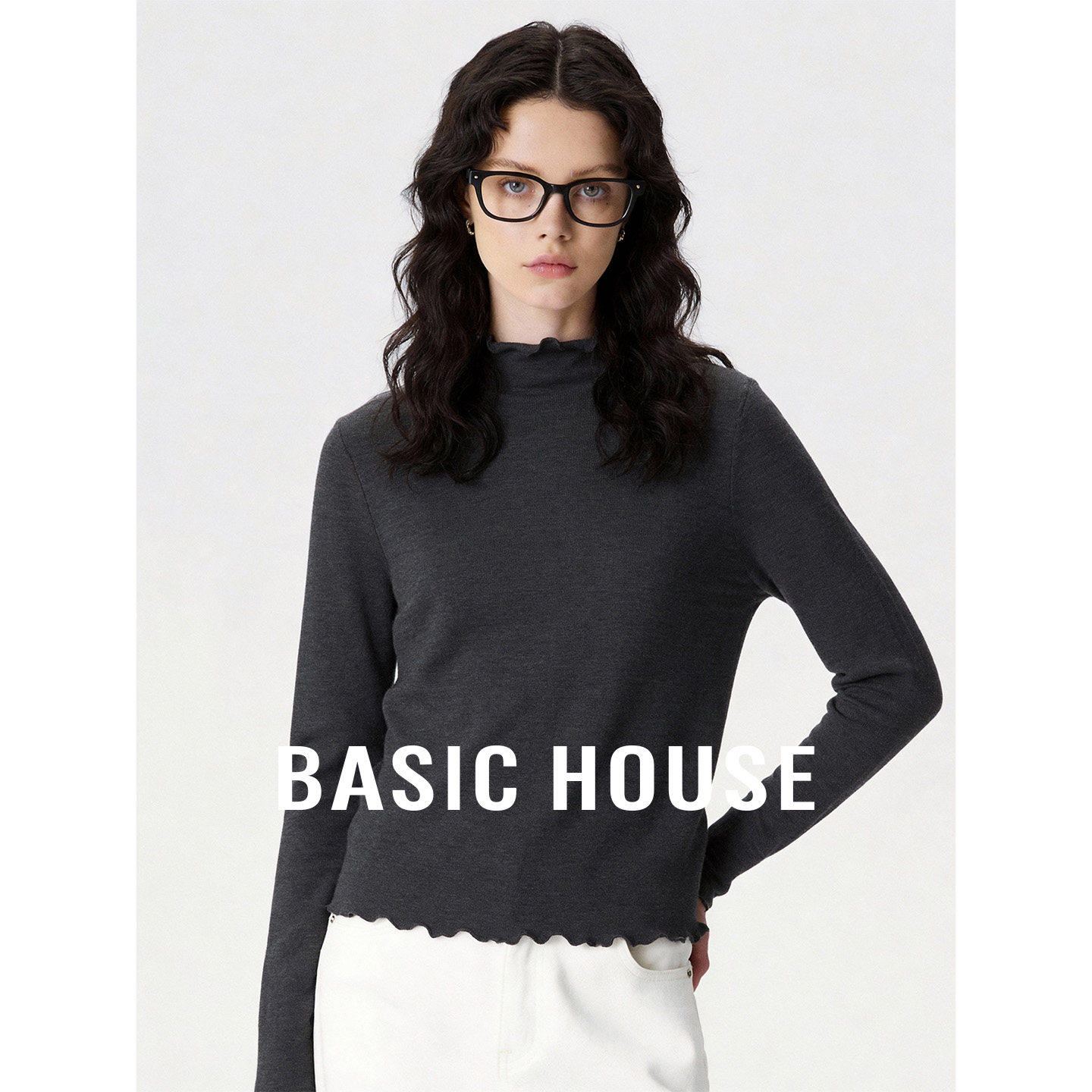 Basic House/百家好荷叶边领设计纯色简约T恤女春季修身显瘦内搭