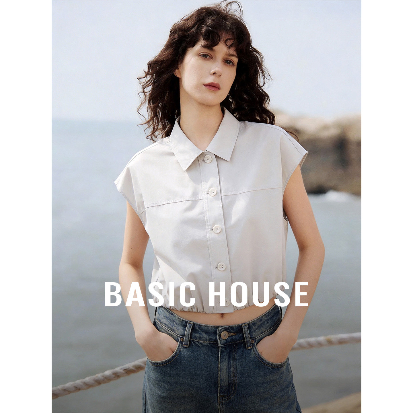 Basic House/百家好白色翻领简约短款衬衫女26夏季棉舒适百搭上衣