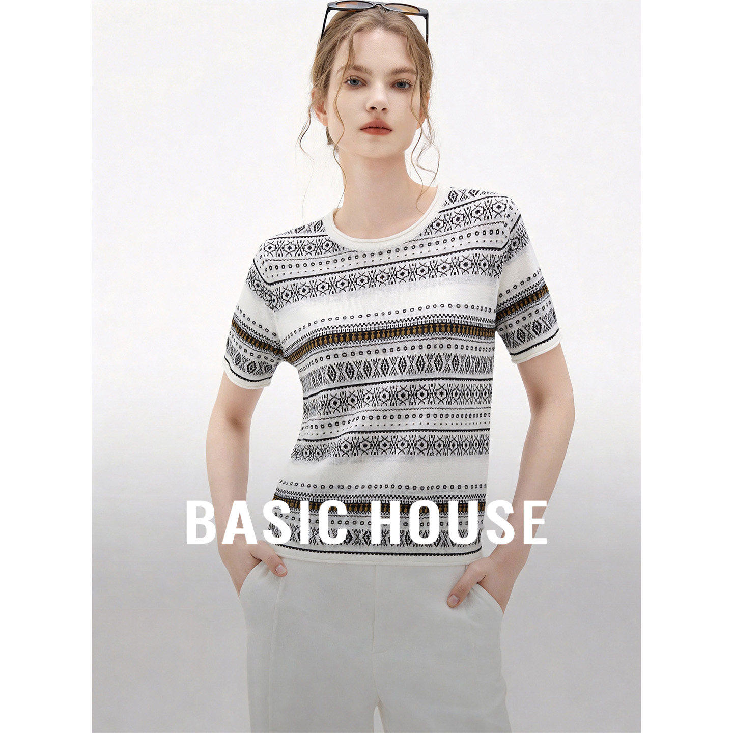 Basic House/百家好白色宽松针织短袖女2026夏季新款正肩圆领上衣
