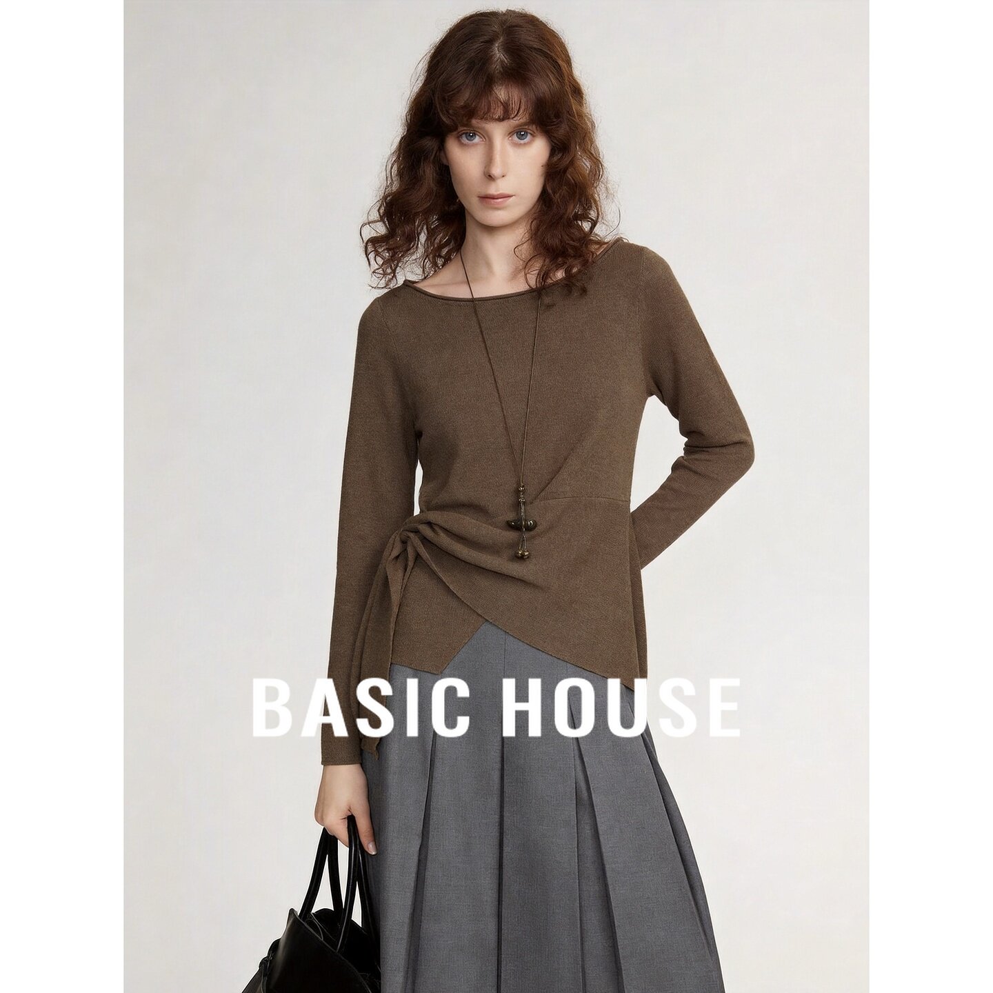Basic House/百家好棕色圆领绑带收腰不规则长袖优雅新款针织衫女