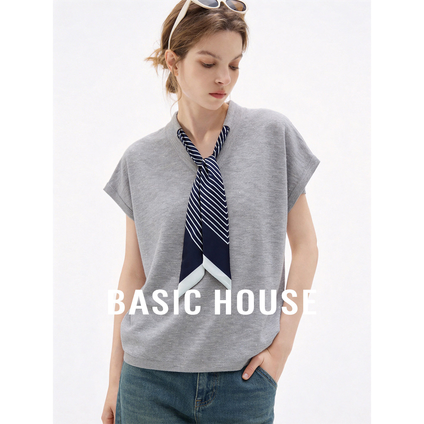 Basic House/百家好灰色V领丝巾短袖针织衫女夏季宽松短款上衣