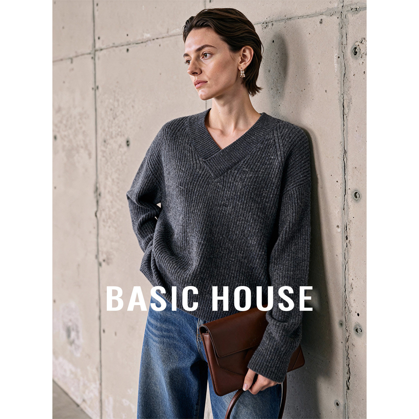 Basic House/百家好绵羊毛宽松V领短款上衣秋冬纯色套头长袖毛衣