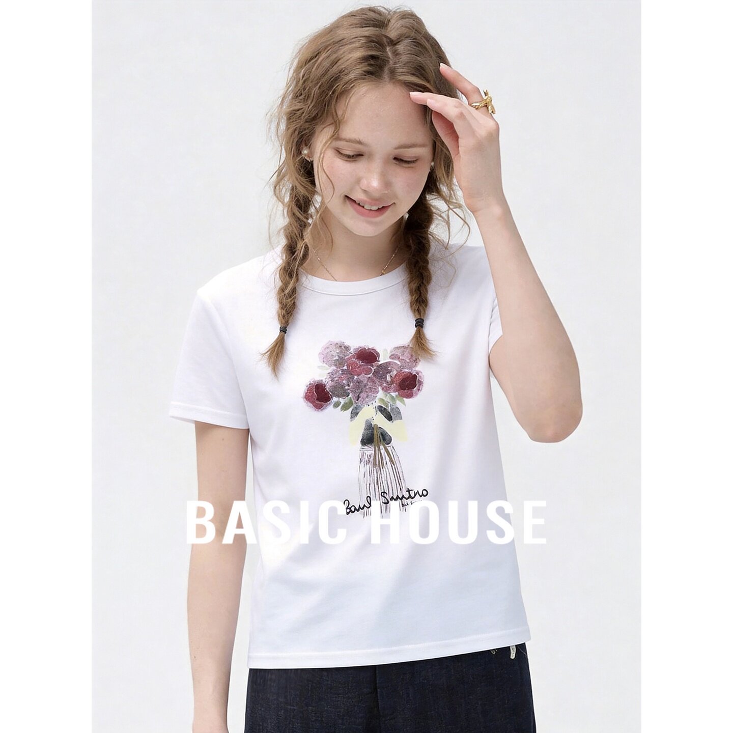 Basic House/百家好白色印花圆领短袖T恤女夏季休闲简约棉质上衣