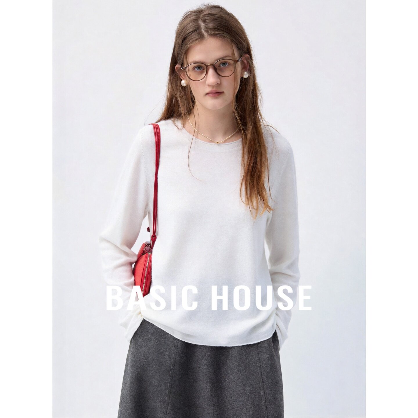 Basic House/百家好莱赛尔桑蚕丝白色简约风圆领女装长袖针织衫秋