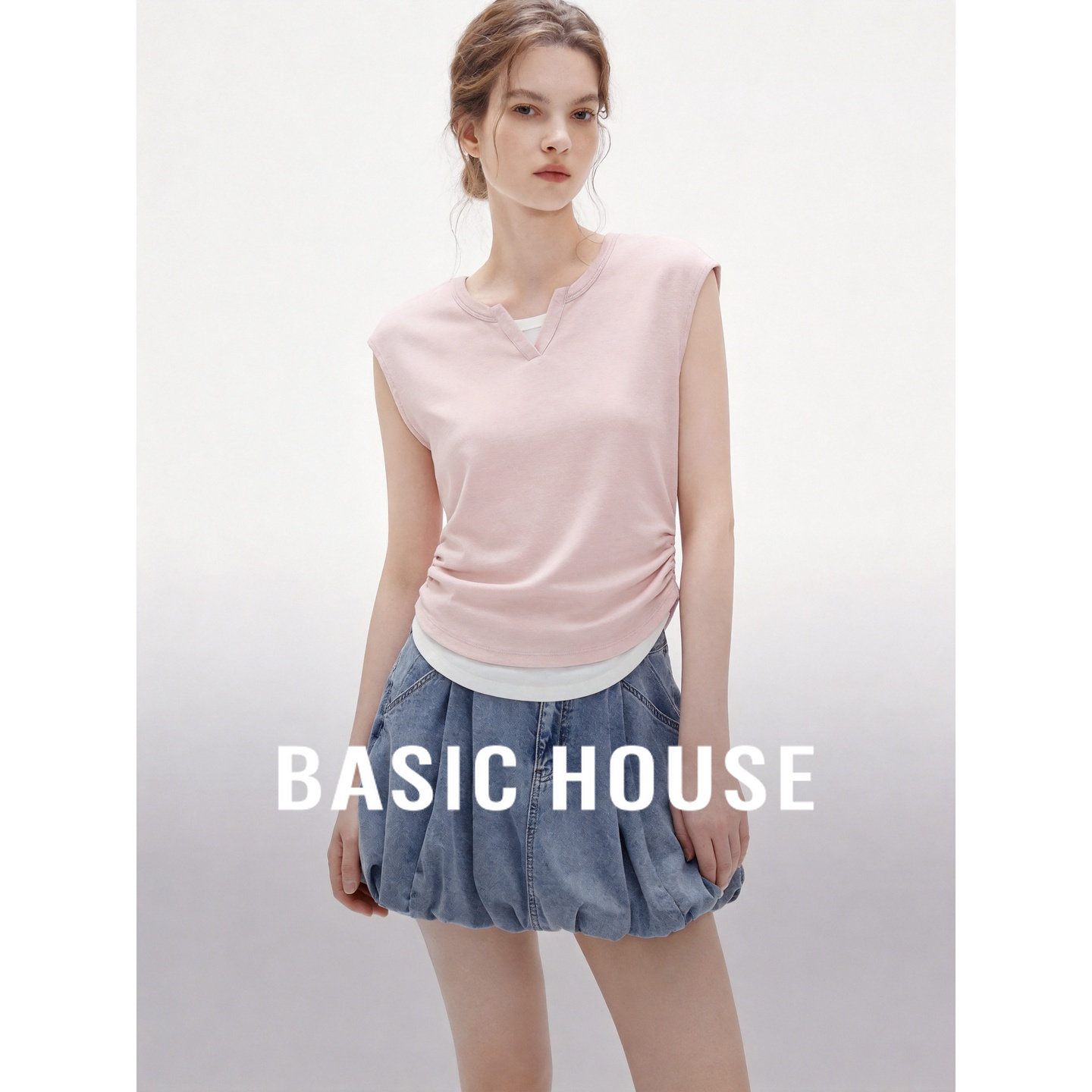 Basic House/百家好莱赛尔假两件V领无袖T恤女夏季绵羊毛修身上衣