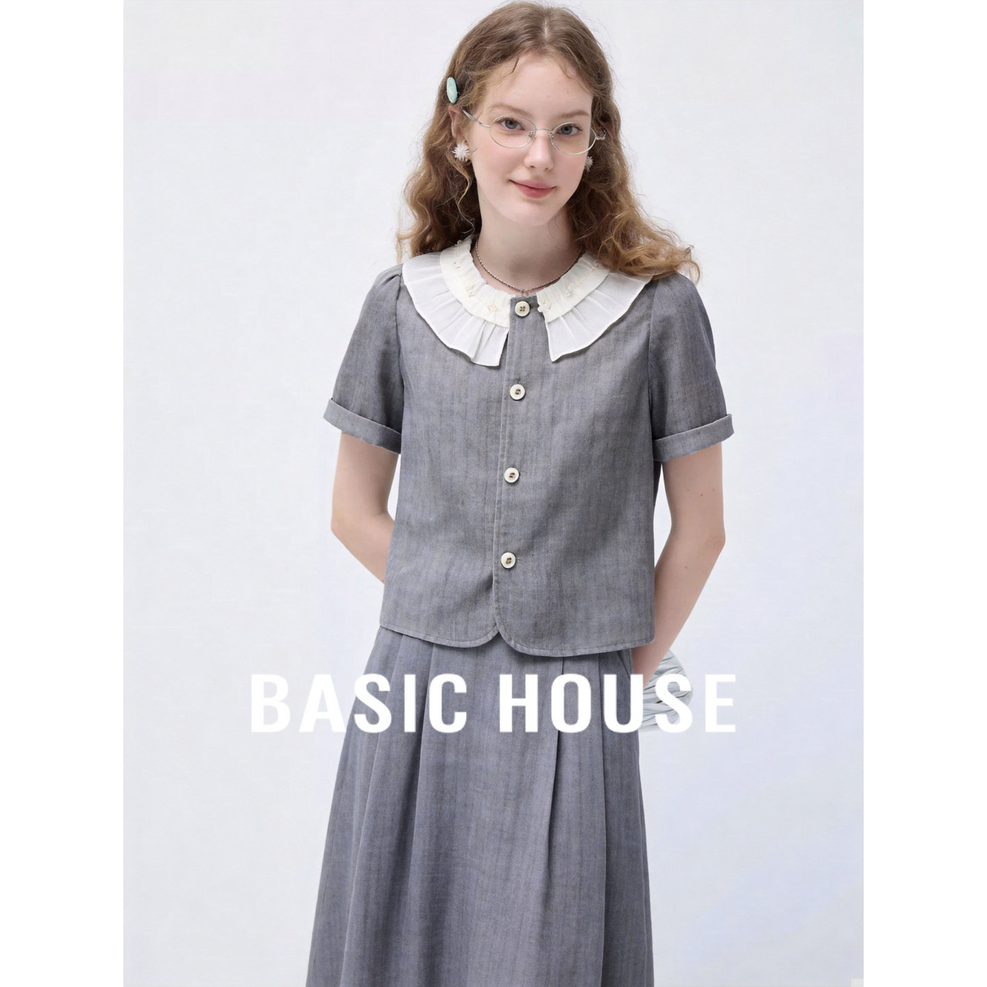 Basic House/百家好灰色荷叶领短袖衬衫半身裙两件套女夏时尚套装