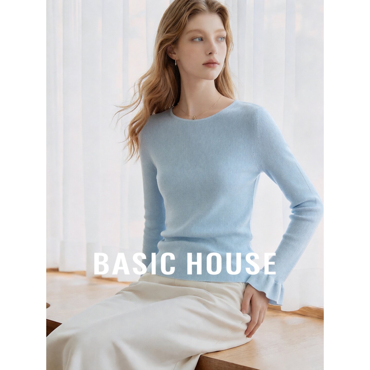 Basic House/百家好极简风圆领羊毛长袖针织衫女秋季显瘦蓝色毛衣