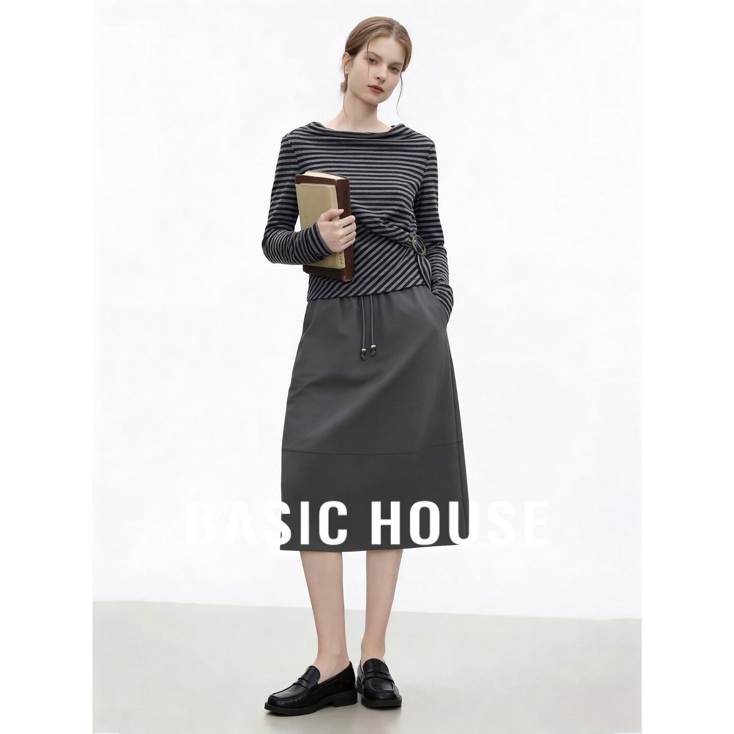 Basic House/百家好莱赛尔不规则上衣长袖系带A字半身裙两件套女