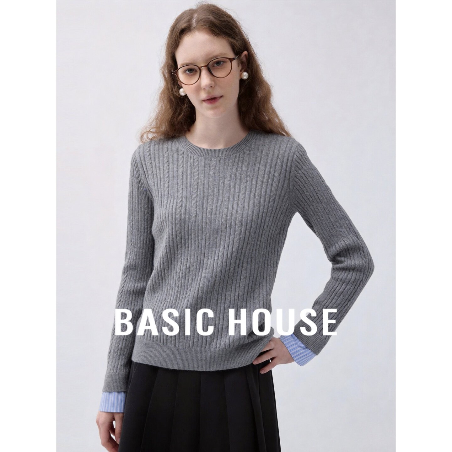 Basic House/百家好灰色圆领长袖针织衫女秋季麻花纹理拼接毛衣