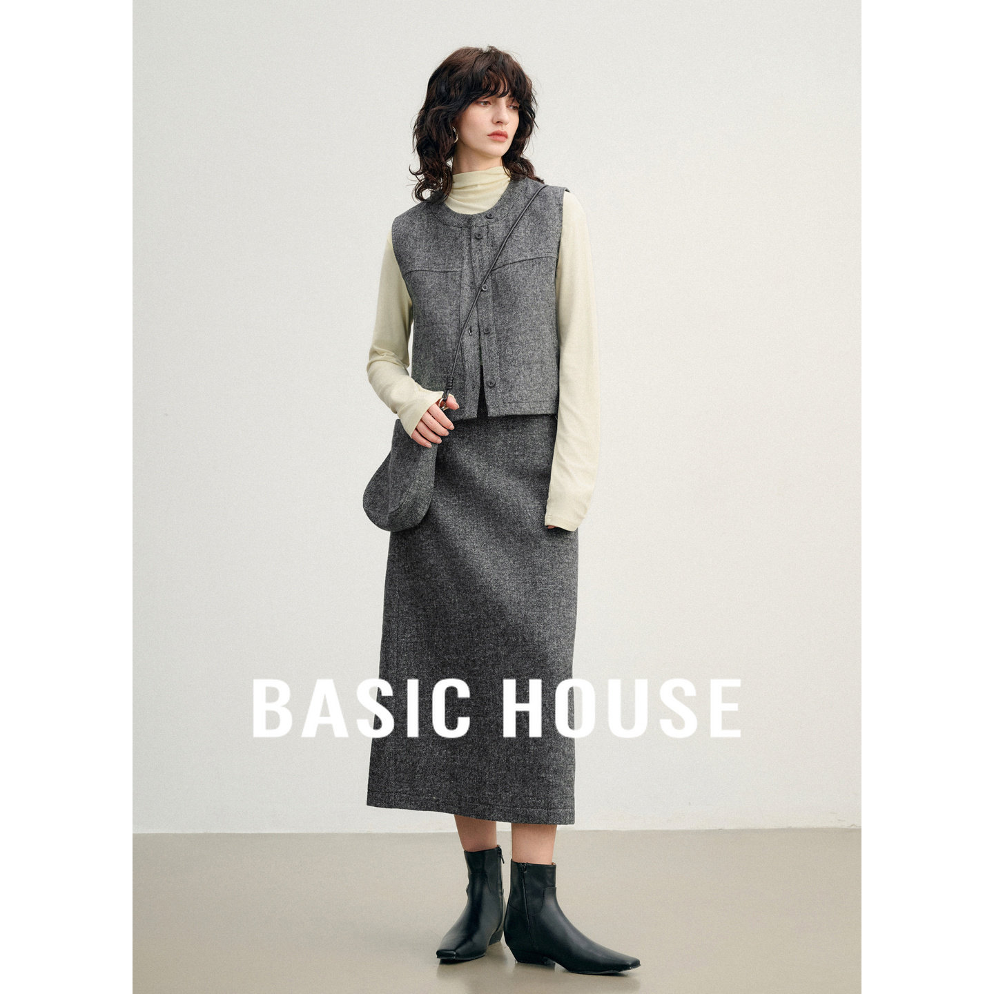 Basic House/百家好老钱风复古鱼骨纹套装马甲后开叉半身裙两件套
