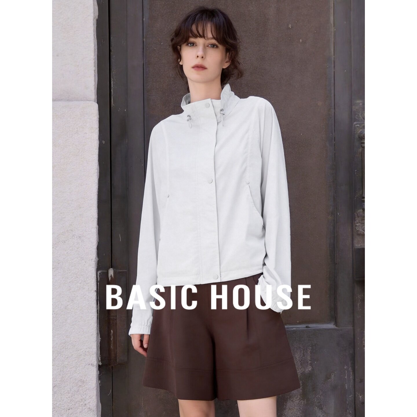 Basic House/百家好户外白色短外套女立领拉链夹克百搭休闲上衣