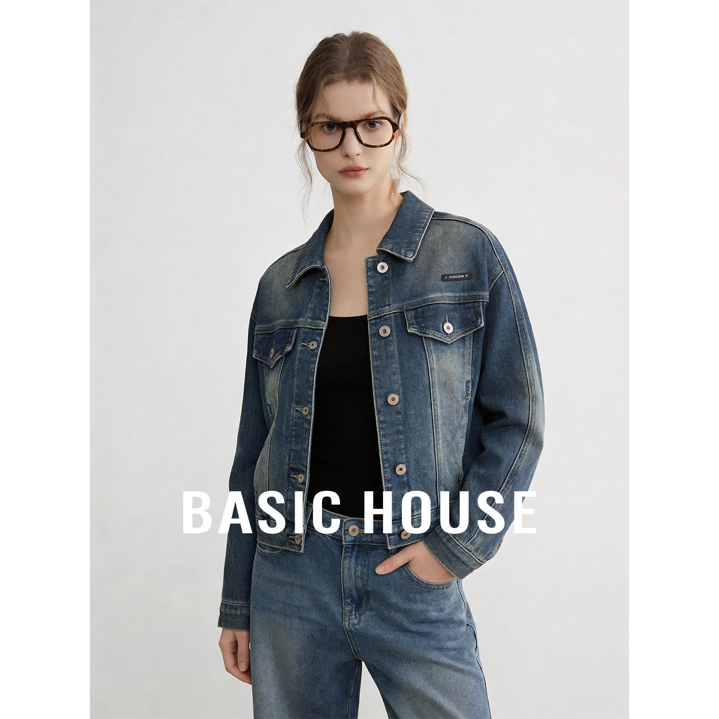 Basic House/百家好复古做旧短款牛仔外套女春季休闲翻领外搭上衣