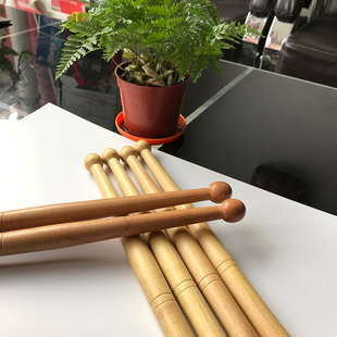 枣木腰鼓鼓棒带红绸方巾一对(长度26厘米)光滑圆润结实耐用包邮