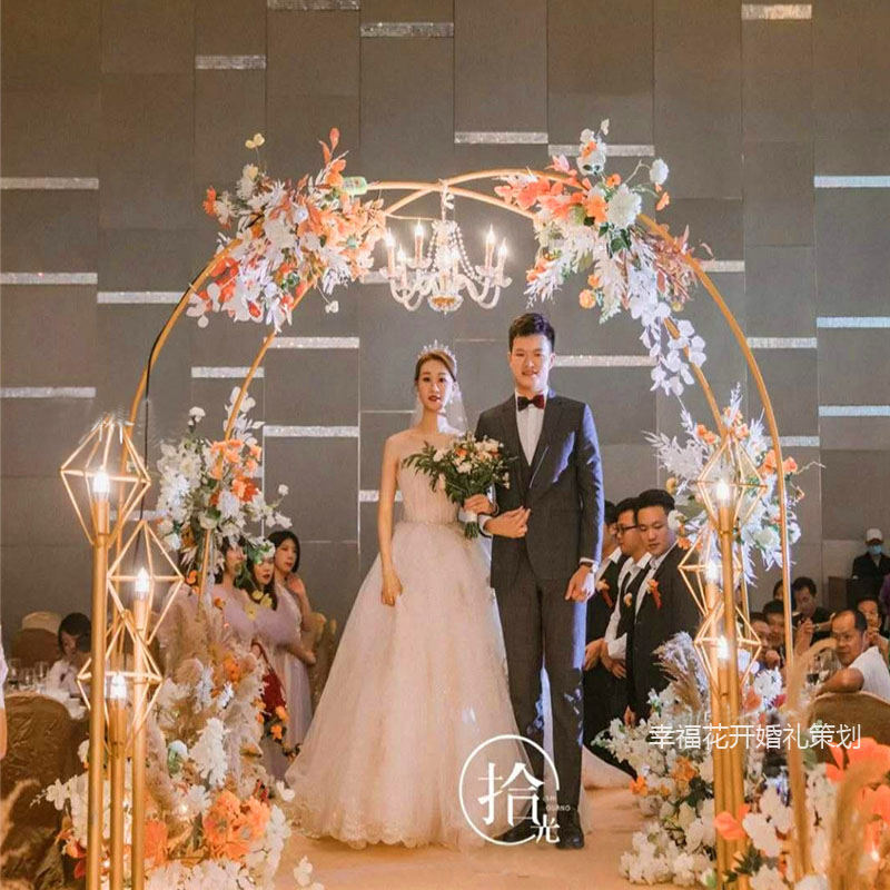 新款婚庆道具铁艺拱门花架T台过道摆件森系婚礼布置装饰圆形拱门