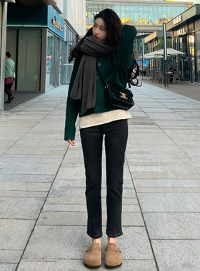 孕妇牛仔裤子春秋季外穿时尚黑色弹力小脚裤秋冬款加绒休闲长裤女