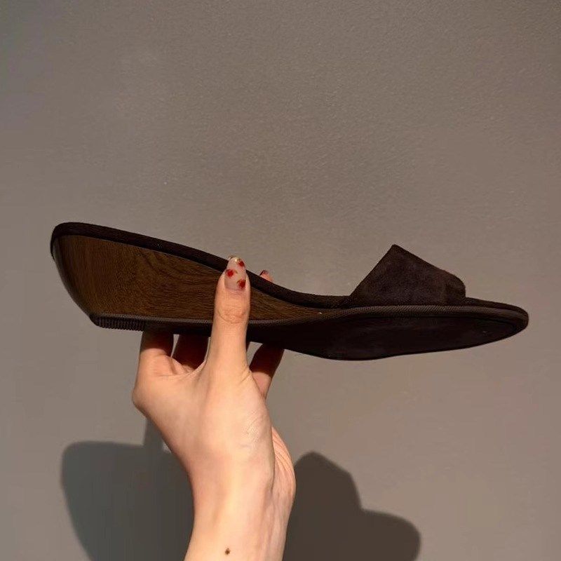 坡跟厚底一字拖鞋女夏外穿2025新款一脚蹬圆头浅口百搭低跟凉鞋女