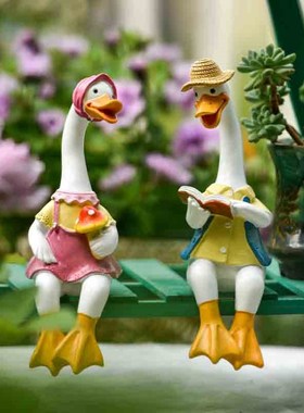 卡通情侣鸭摆件户外花园庭院阳台布置客厅酒柜真动物装饰工艺品