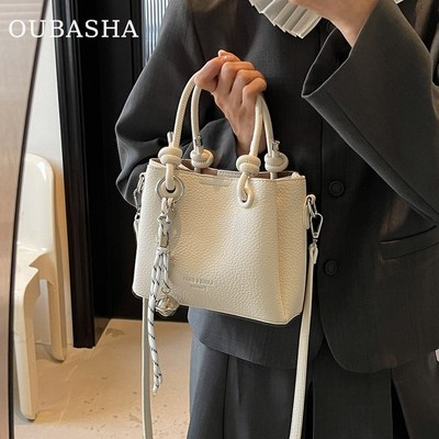 高级感超火手提小包包女式2025新款春夏斜挎包小众轻奢爆款水桶包