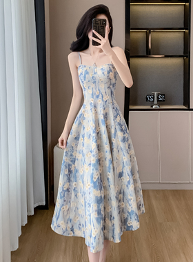 实拍 法式蓝色油画长裙海边度假沙滩裙碎花吊带连衣裙女夏高级感