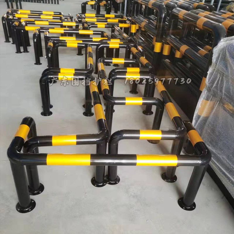 U型护栏钢管挡车器M型车轮倒车定位器车位挡车杆防撞栏杆隔离立柱