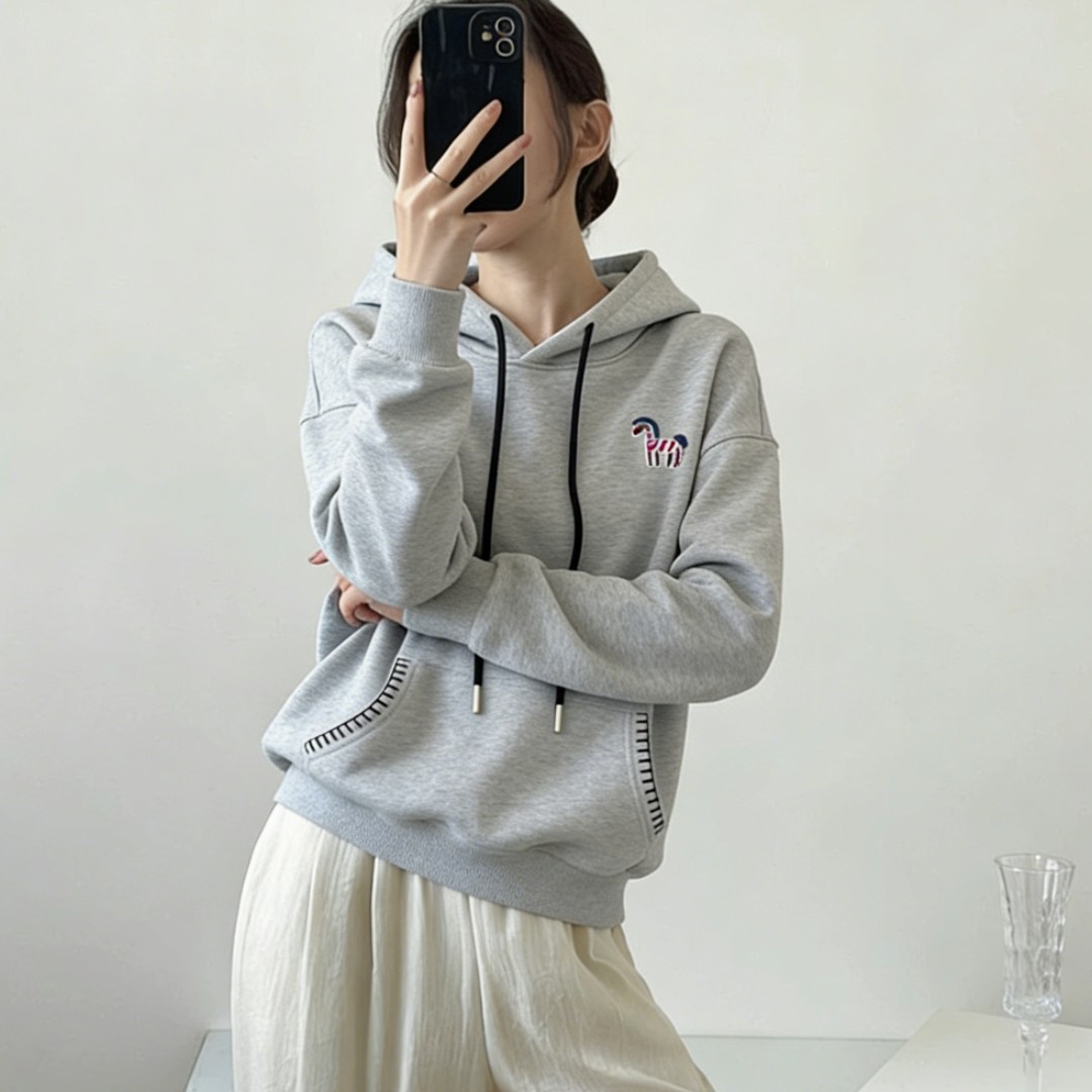 2026春季新款都市休闲运动风连帽卫衣女设计感宽松显瘦套头上衣潮,女装/女士精品,大码内搭,淘宝优惠券,粉丝福利购,淘宝优惠卷