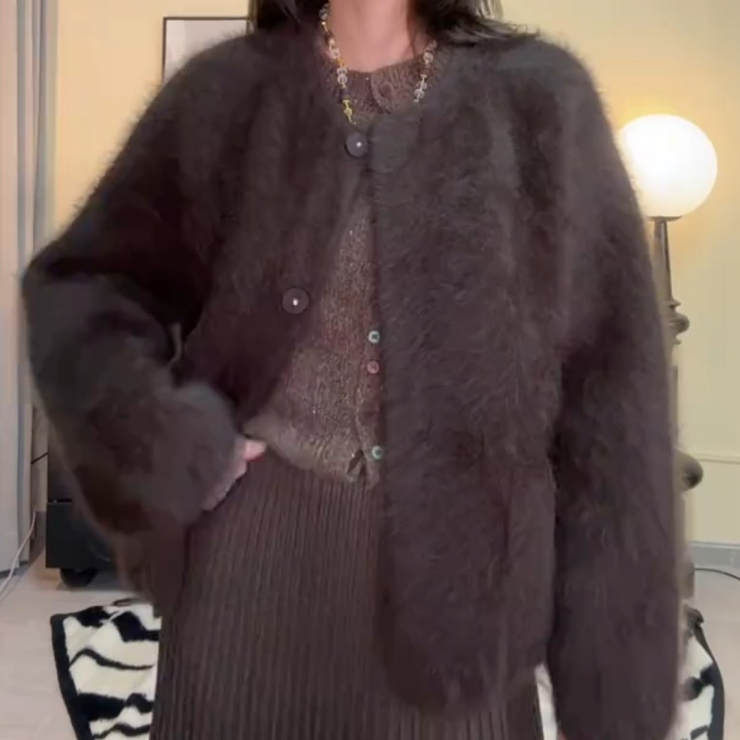 法式慵懒风高级感气质轻奢洋气减龄毛外套秋冬毛茸茸柔软女士毛衣,女装/女士精品,大码内搭,淘宝优惠券,粉丝福利购,淘宝优惠卷