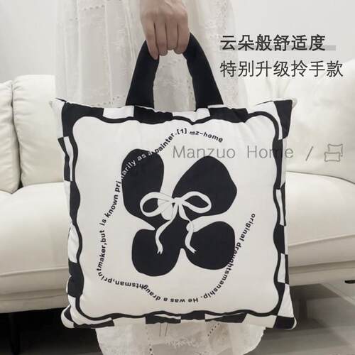 蝴蝶结午睡靠枕多功能手拎抱枕被子两用办公室汽车沙发盖毯二合一