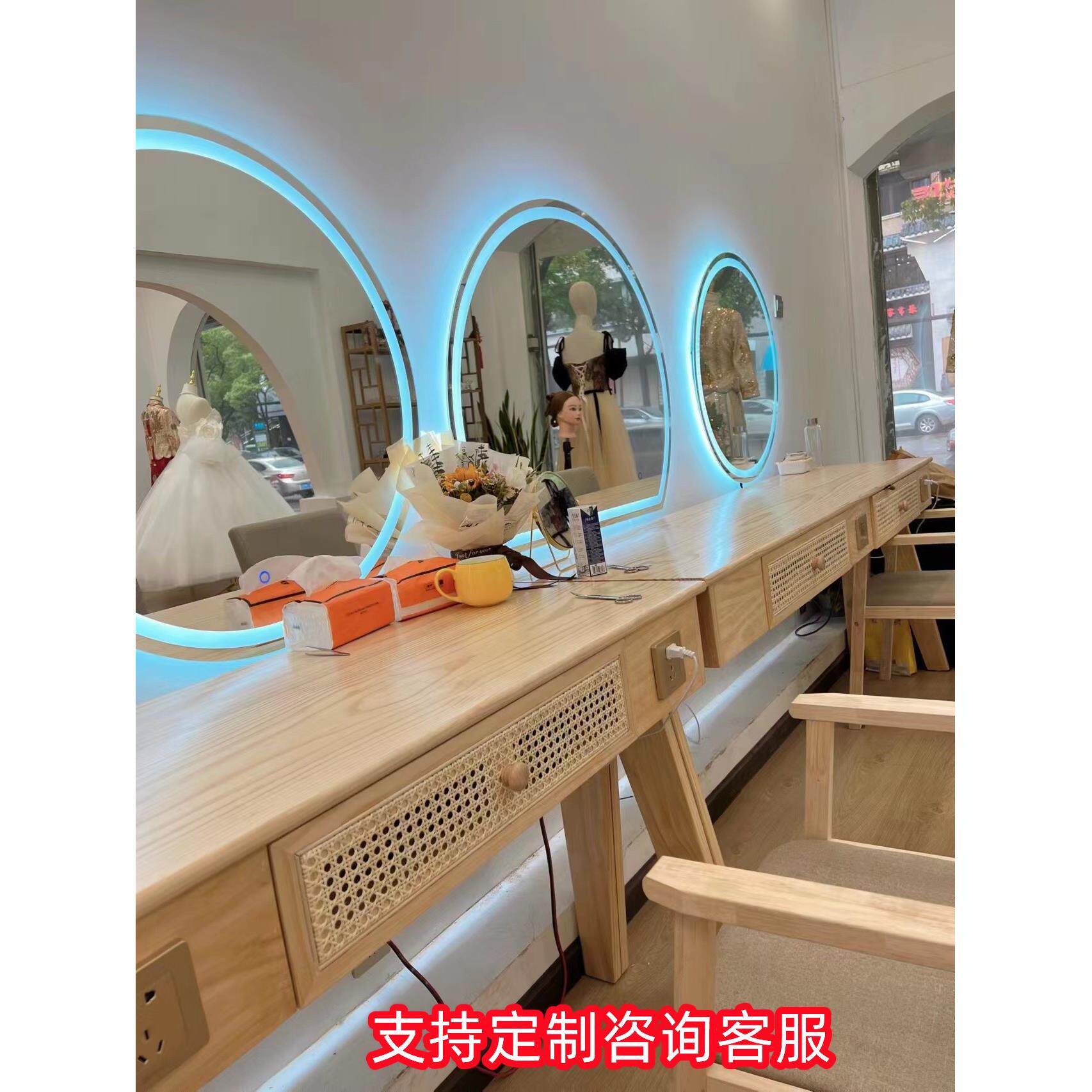 美容院专用带灯化妆台简约现代新中式婚纱摄影摄影店实木化妆镜台