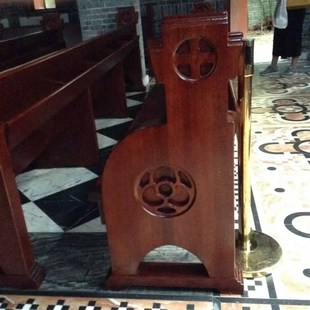 教堂长椅教会实木联排椅连椅长条等专业定做新款雕刻圣具