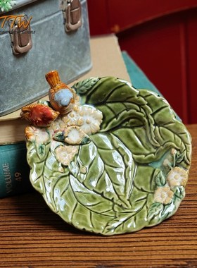 欧式陶瓷家居饰品绿色荷叶小鸟陶瓷釉面装饰盘子瓜子碟果盘摆件