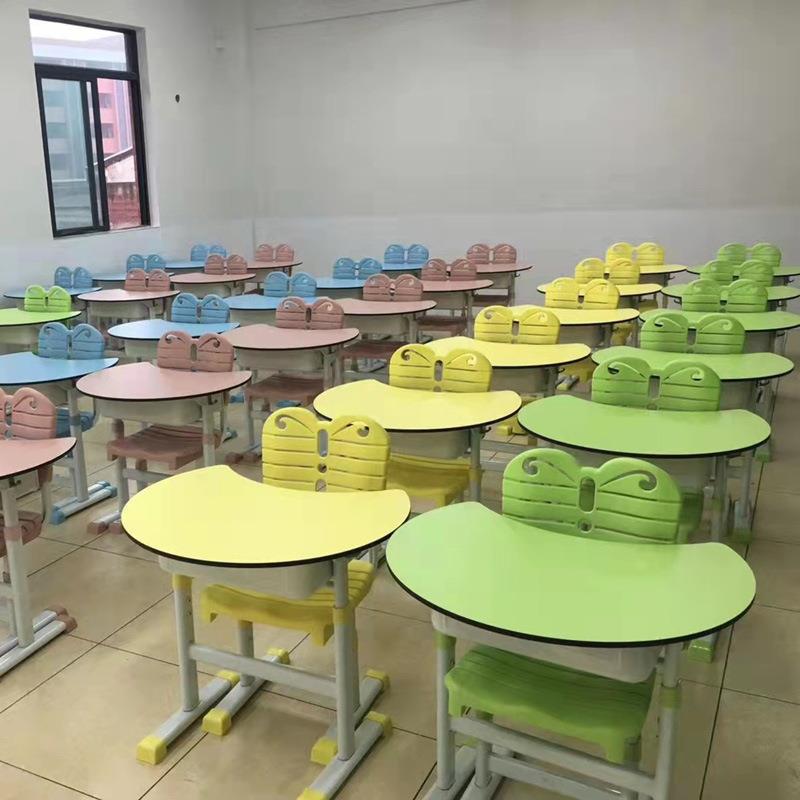 彩色阅览桌学校图书馆课桌椅组合辅导班培训团体活动绘画班板式桌