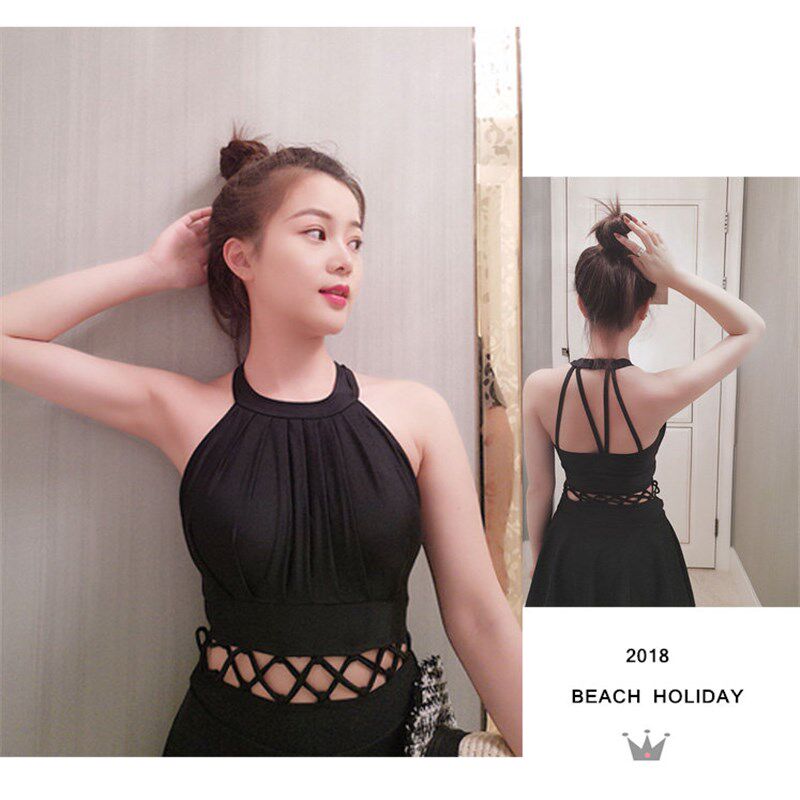 泳衣女保守连体裙式平角遮肚小胸聚拢显瘦漏背黑色新款温泉泳装