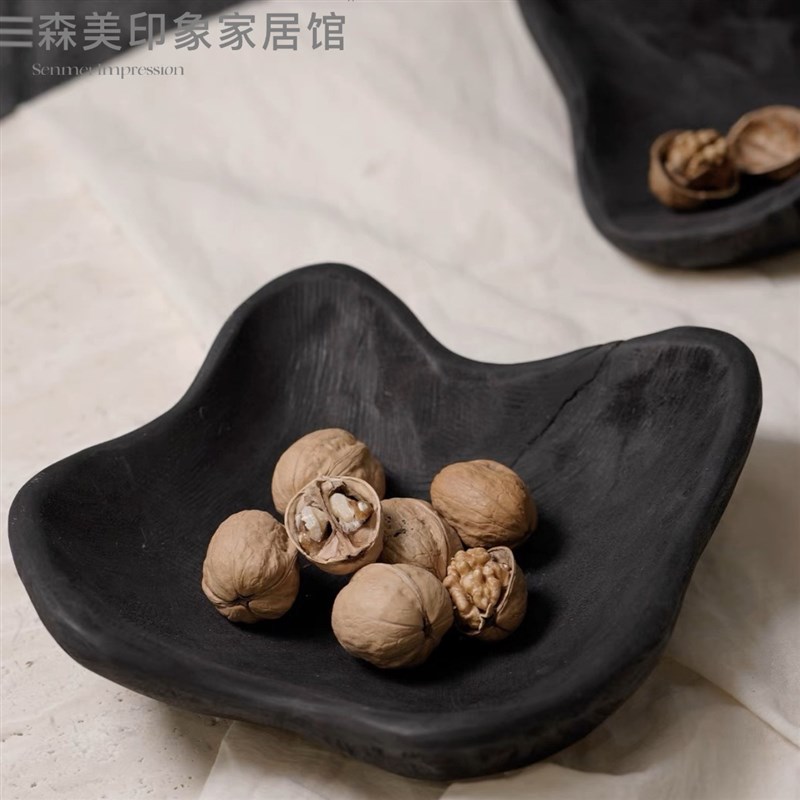 侘寂风桌面托盘黑色碳化木实木果盘样板房售楼处客厅茶几陈设装饰图片