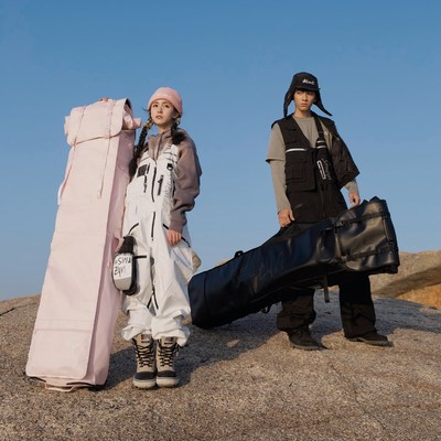 uhznus有司滑雪板包带轮可托运防水干湿分离大容量耐磨单板滑雪包