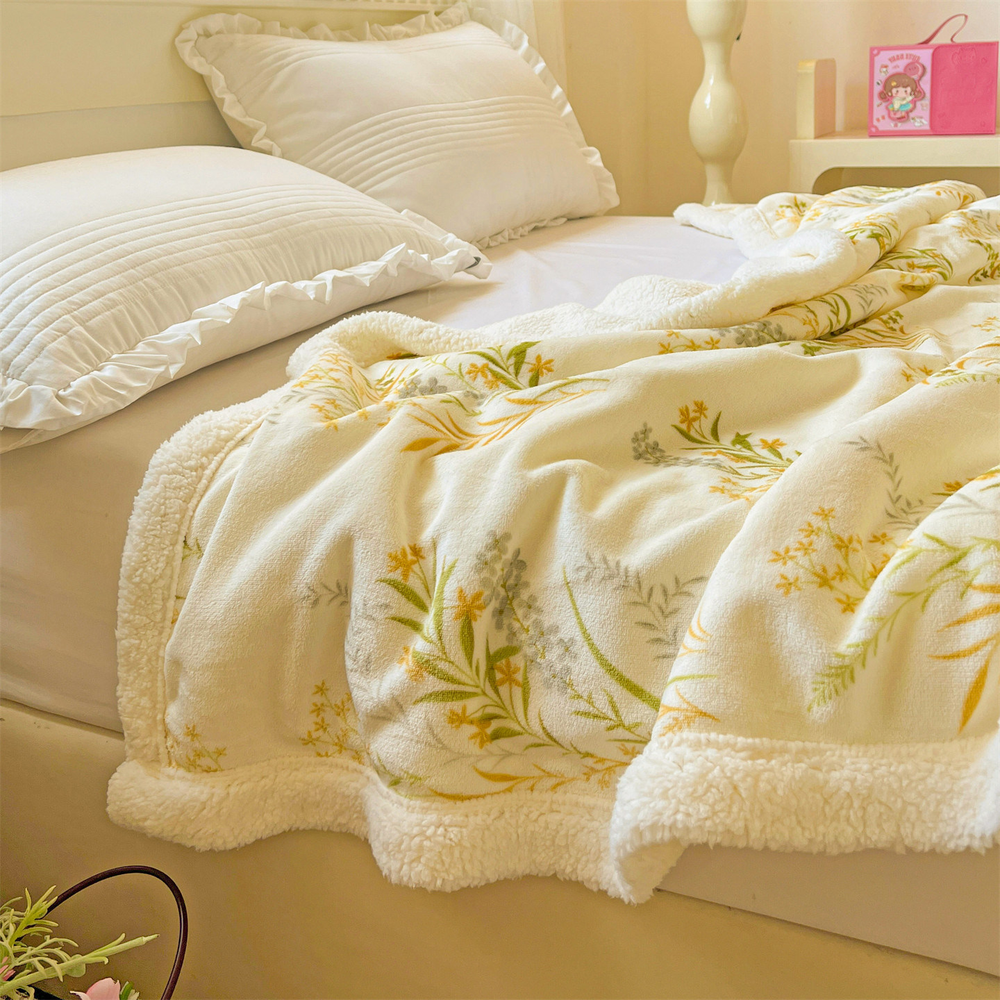 牛奶绒秋冬毯子毛毯午睡空调披肩盖腿沙发盖毯羊羔绒加厚可铺可盖,床上用品,休闲毯/毛毯/绒毯,淘宝优惠券,粉丝福利购,淘宝优惠卷