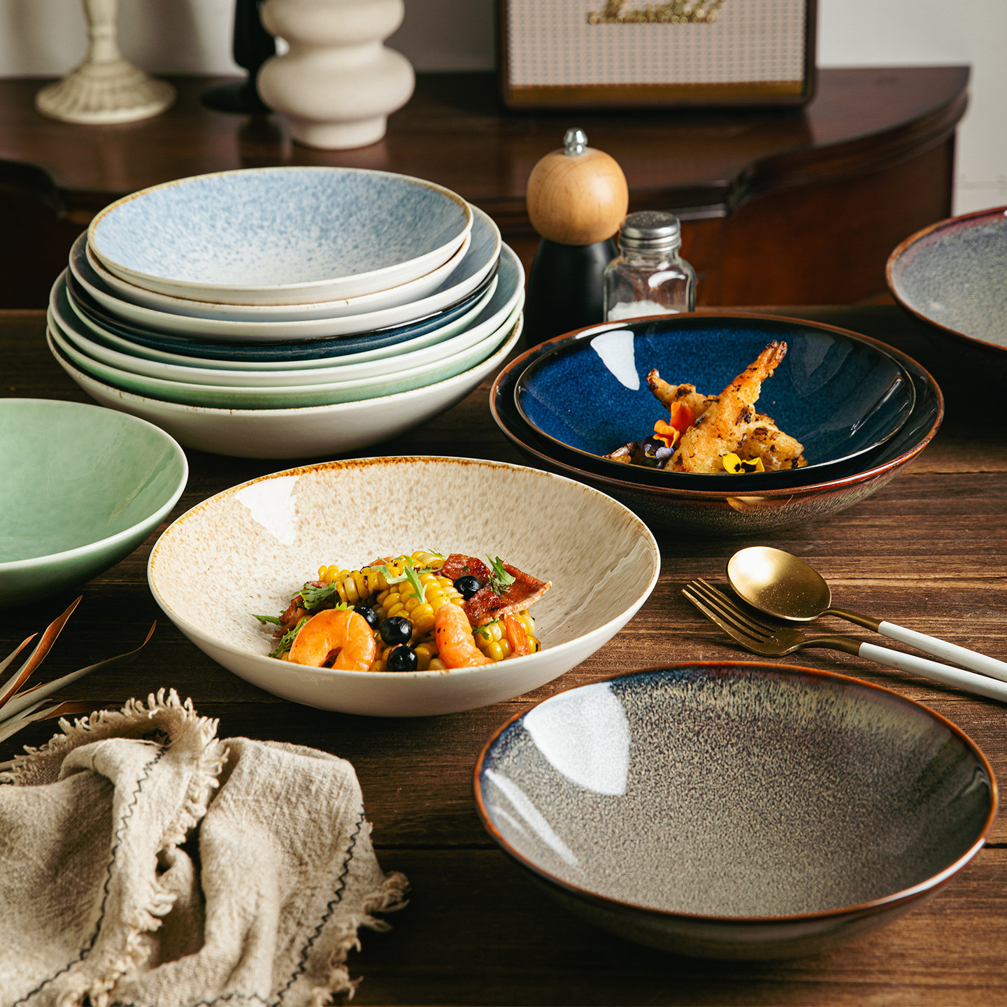 陶瓷餐盘饭店干锅盘高级感冷菜碗超好看家用菜盘日式深汤盘沙拉碗