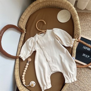 0一3月婴儿连体衣春秋款纯棉a类满月女宝宝爬服百天衣服套装3-6月