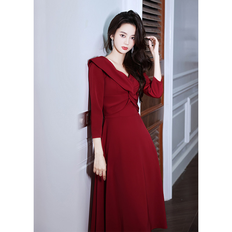 敬酒服新娘2021新款冬季红色惊艳赫本高端小个子红裙结婚晚礼服女图片