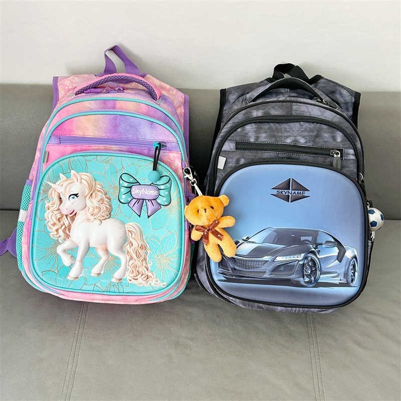2024新款大容量护脊书包13年级减负超轻便女童SkyName儿童背包