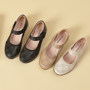 42加大码妈妈鞋子牛筋平底软面中B年妇女鞋防滑老人拉带方口皮鞋4