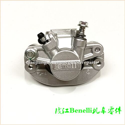 适用贝纳利BJ300GS/-A/-5A/BN302S飓风302后制动缸 刹车下泵卡钳