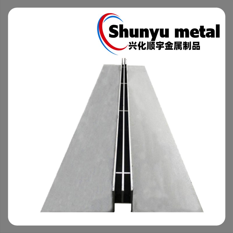 定制201不锈钢线性排水沟盖板弧形缝隙式U型排水槽不锈钢装饰盖板