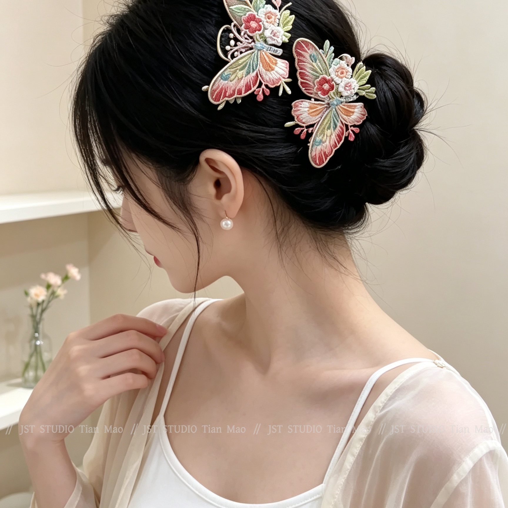 新中式刺绣花朵蝴蝶汉服发夹图片