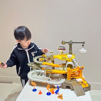 儿童轨道车玩具汽车闯关大冒险百变工程停车场电动小火车3岁男孩4