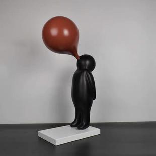 现代创意吹泡泡卡通人物树脂摆件样板间家居客厅电视柜桌面装 饰