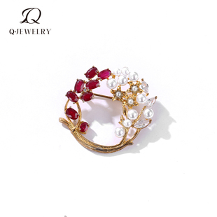 填充 红宝石胸针 略有不同 .Jewelry