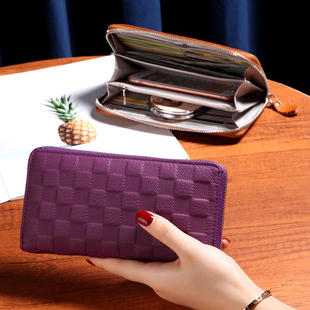 手机防盗刷2025新款大容量手拎包放时尚棋盘格真皮长款拉链钱包女