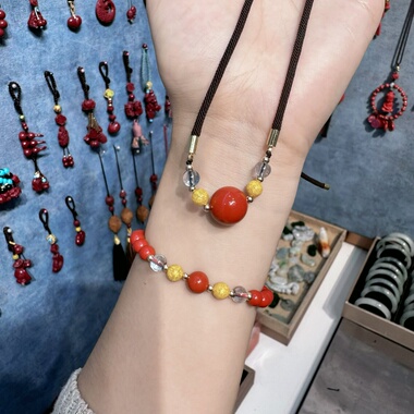 喜饰集朱砂红砂转运珠女锁骨项链大圆单珠吊坠雄黄托帕石平安手链